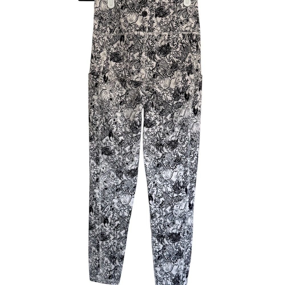 Lilly Pulitzer Luxletic Leggings Weekender Onyx Animal Size Small - Picture 3 of 8